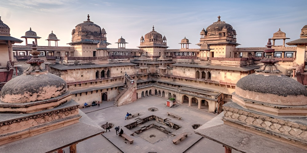 Orchha Weekend Tour