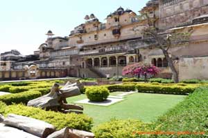 About-Garh-Palace